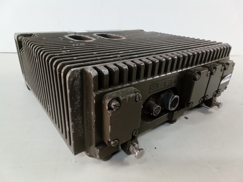 radio militar metal 2 range booster pp-770 27x10x28 1u